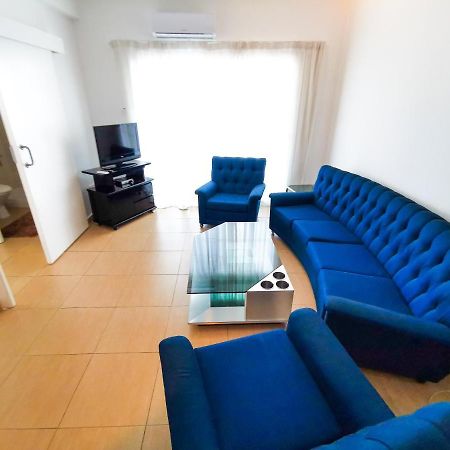 Off Course Seaview Apartment Larnaca Buitenkant foto