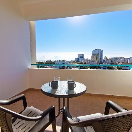 Off Course Seaview Apartment Larnaca Buitenkant foto